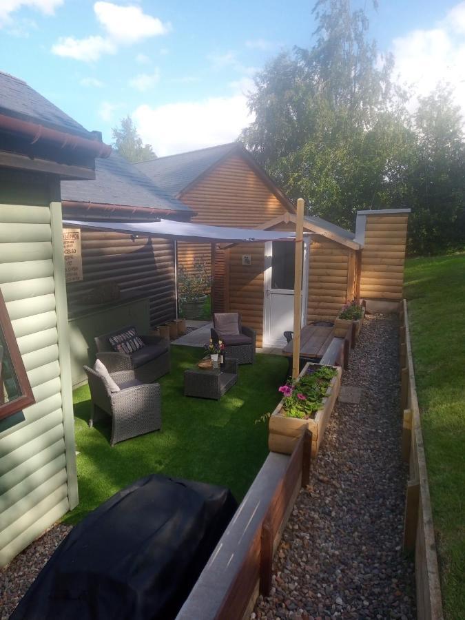Charming Lodge Cosy Comfortable Ideal Location Blairgowrie and Rattray Экстерьер фото